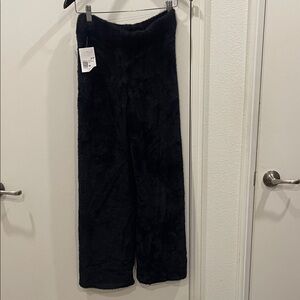 Forever 21 Black Fuzzy pants